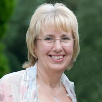 Julie Blyth
