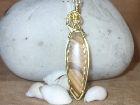 Picture Jasper arrowhead pendant-009