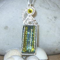 Dichroic glass pendant-017