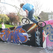 Tim hitting up Dylan DLH crisp home made tranny