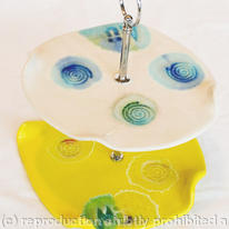 yellow cake stand3