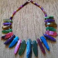 Multi-coloured agate necklace