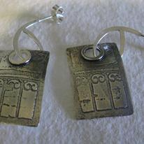 hidden Etched Window Earring…