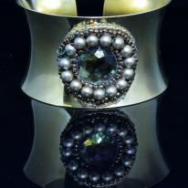 Cuffs of sheba