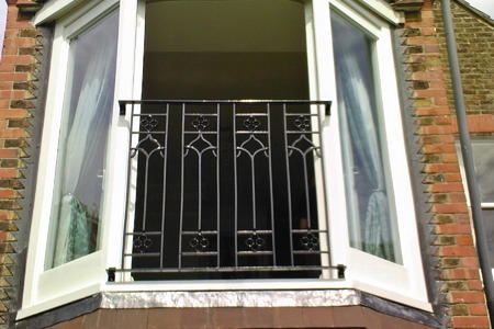 Juliet balcony