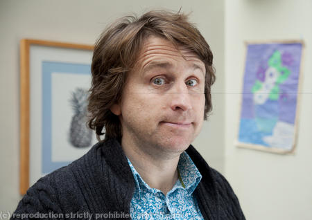 Milton Jones, comedian
