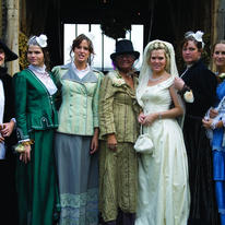 Aimee with her 6 sisters and mother on wedding day