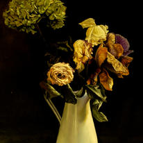 hidden Dried Roses 