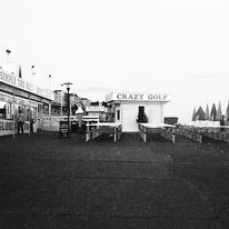crazy golf cafe