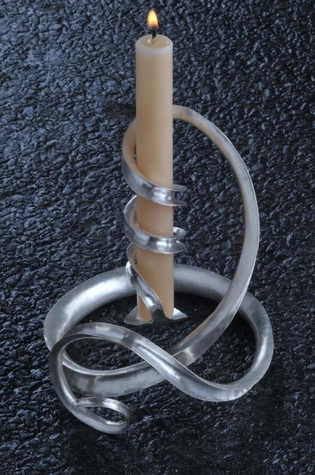 Tendril candleholder