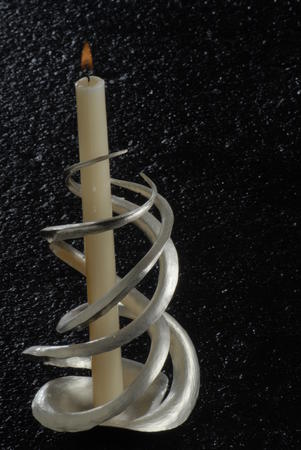 Spiral candleholder