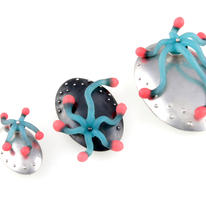 3 Brooch set