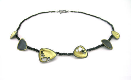 spinnel necklace