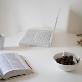 BOWL (arms in). Glazed ceramics - 