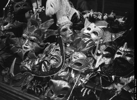 Mask shop