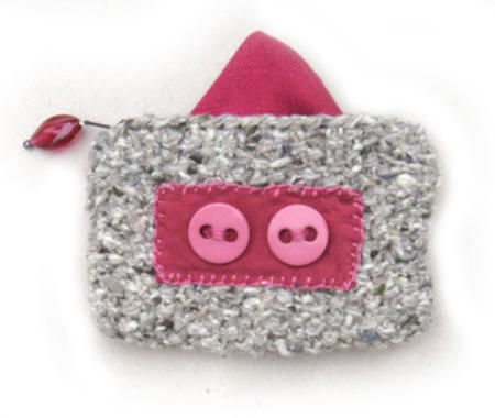 small-pig-button-purse