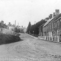 Bridge Street (2) Brackley c.1900