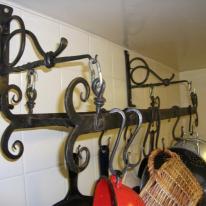 Traditional kitchen rack
