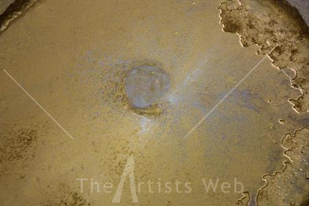 gold disk trough