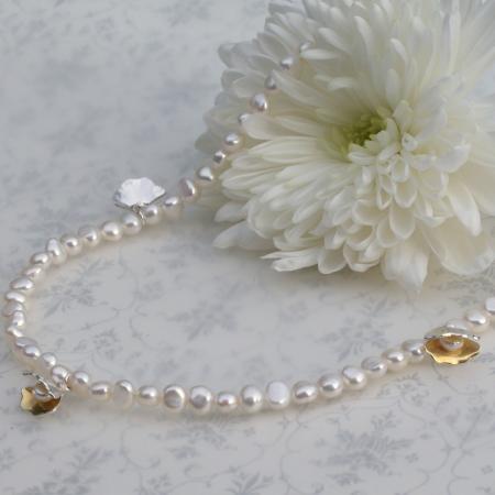Shell - 3 Oysters and Small Pearl Necklace £57