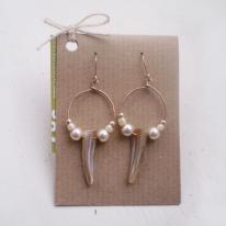 Dangle hoop earrings with white shells