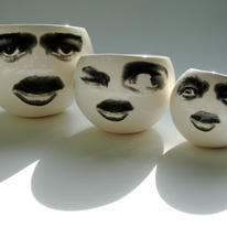 The Temptations (3 snuggling bowls)
