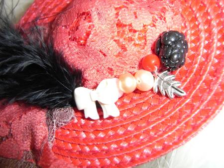 mini red berries boater close up